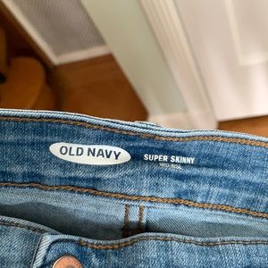 Old Navy super skinny SZ20 jeans. Lighter rinse.